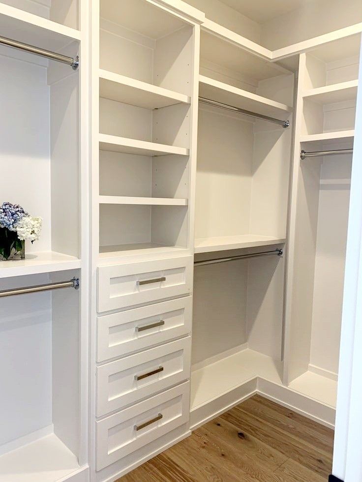 Compact L-Shaped Walk-In Closet 