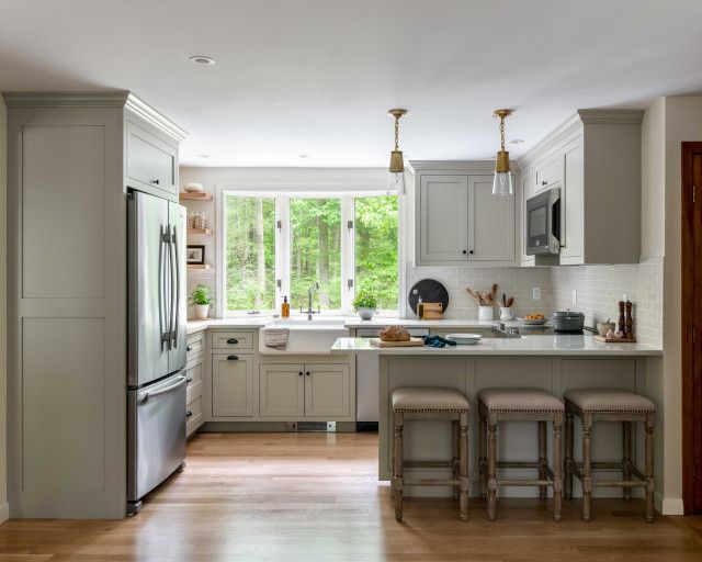 The G-Shaped Kitchen